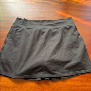 Vuori Black Halo Performance Skirt